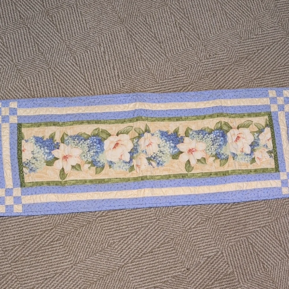 Handmade Floral Patchwork Quilt Table Runner Wall Hanging Hydrangea Blue Cream